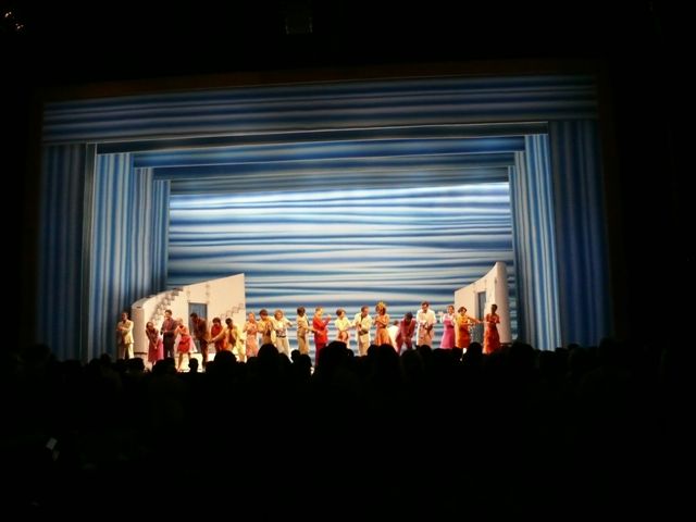 Mamma Mia Audience & Performers at ease thanks to Ron StageMaster